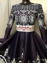 Šaty - Spoločenské šaty Floral Folk " Modrotlač "  (Modrotlač tmavá + biely vzor) - 12495649_