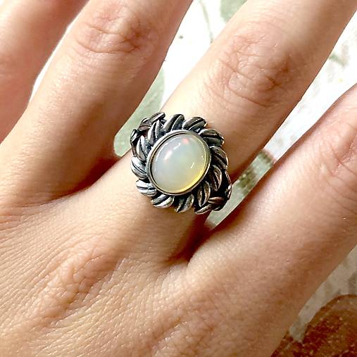 Vintage Welo Opal Silver AG925 Ring / Strieborný vintage prsteň s prírodným opálom