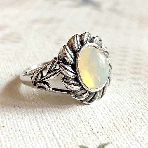 Vintage Welo Opal Silver AG925 Ring / Strieborný vintage prsteň s prírodným opálom