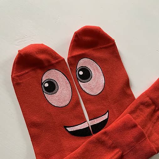 Maľované ponožky s očami (červené)