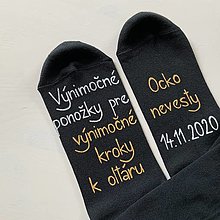 Ponožky, pančuchy, obuv - Maľované ponožky pre ocka nevesty (čierne s bielo zlatým nápisom) - 12505823_
