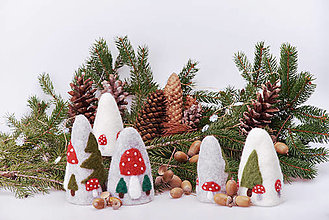 Dekorácie - Vianočná dekorácia - stromčeky a muchotrávky - 12517731_