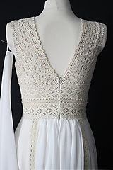 Šaty - Svadobné šaty z bavlnenej kajky so širokým pásom a závojom - 12520446_