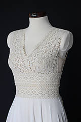 Šaty - Svadobné šaty z bavlnenej kajky so širokým pásom a závojom - 12520448_