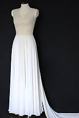 Šaty - Svadobné šaty z bavlnenej kajky so širokým pásom a závojom - 12520456_