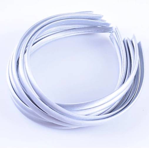 CE102 Čelenka saténová