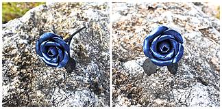 Dekorácie - Malá ruža s listami - 12537610_
