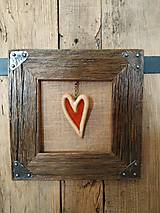 Obraz s rámom zo starého dreva - keramické srdce