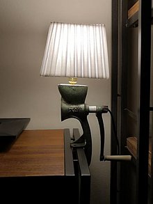 Svietidlá - Stolná lampa "Mrs. Green" - 12542936_