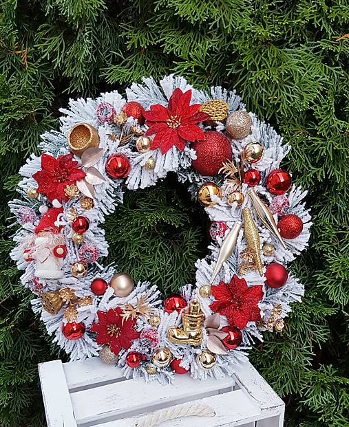 Dekorácie - Vianočný veniec červeno-zlatý 35cm VV8 - 12550291_