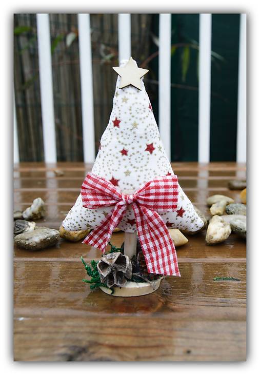 Dekorácie - Stojaca dekorácia - stromček - 12572441_