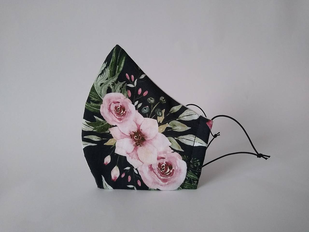 Dizajnové rúško rose black prémiové tvarované dvojvrstvové