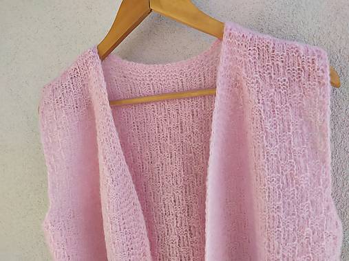 Svetre a kardigány - Ľahučká mohérová vestička - 12582347_