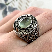 Prstene - Filigree Prehnite Vintage Ring / Masívny prsteň s prehnitom - 12584987_