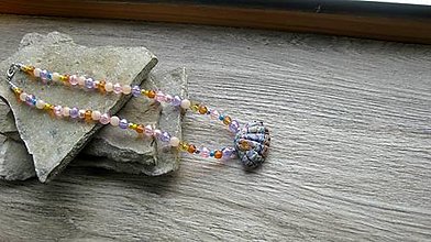 Detské doplnky - Dievčenský náhrdelník s mušlou (korálkový, č. 3305) - 12584926_