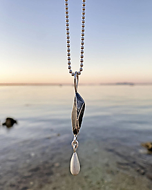 Náhrdelníky - Stylový náhrdelnik ze stříbra Nina - 12583842_