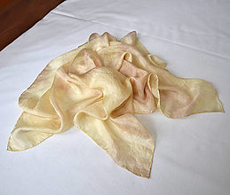 Šatky - Batikovaný hedvábný šátek žluto-béžový 11920724 - 12585175_