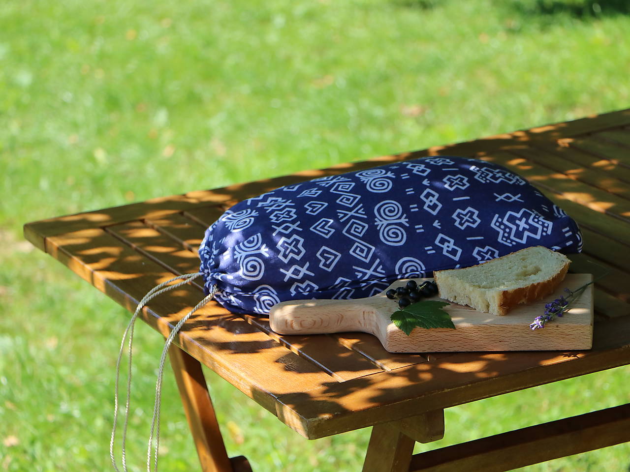 Ľanové vrecko na chlieb čičmany