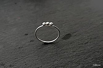 Prstene - Strieborný 925 prsten Minimalist 3 guličky - 12598105_