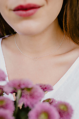 Náhrdelníky - Strieborný náhrdelník so srdiečkom - 12599565_