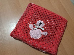 Úžitkový textil - Prikrývky, deky (červená s mackom) - 12605995_