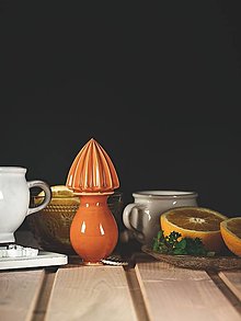 Príbory, varešky, pomôcky - Citrusovač a struhadlo na česnek v setu (Oranžová) - 12603311_