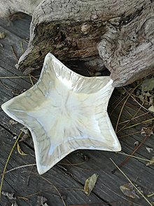 Nádoby - Hviezda perletovo biela z hnedej hliny - 12619666_