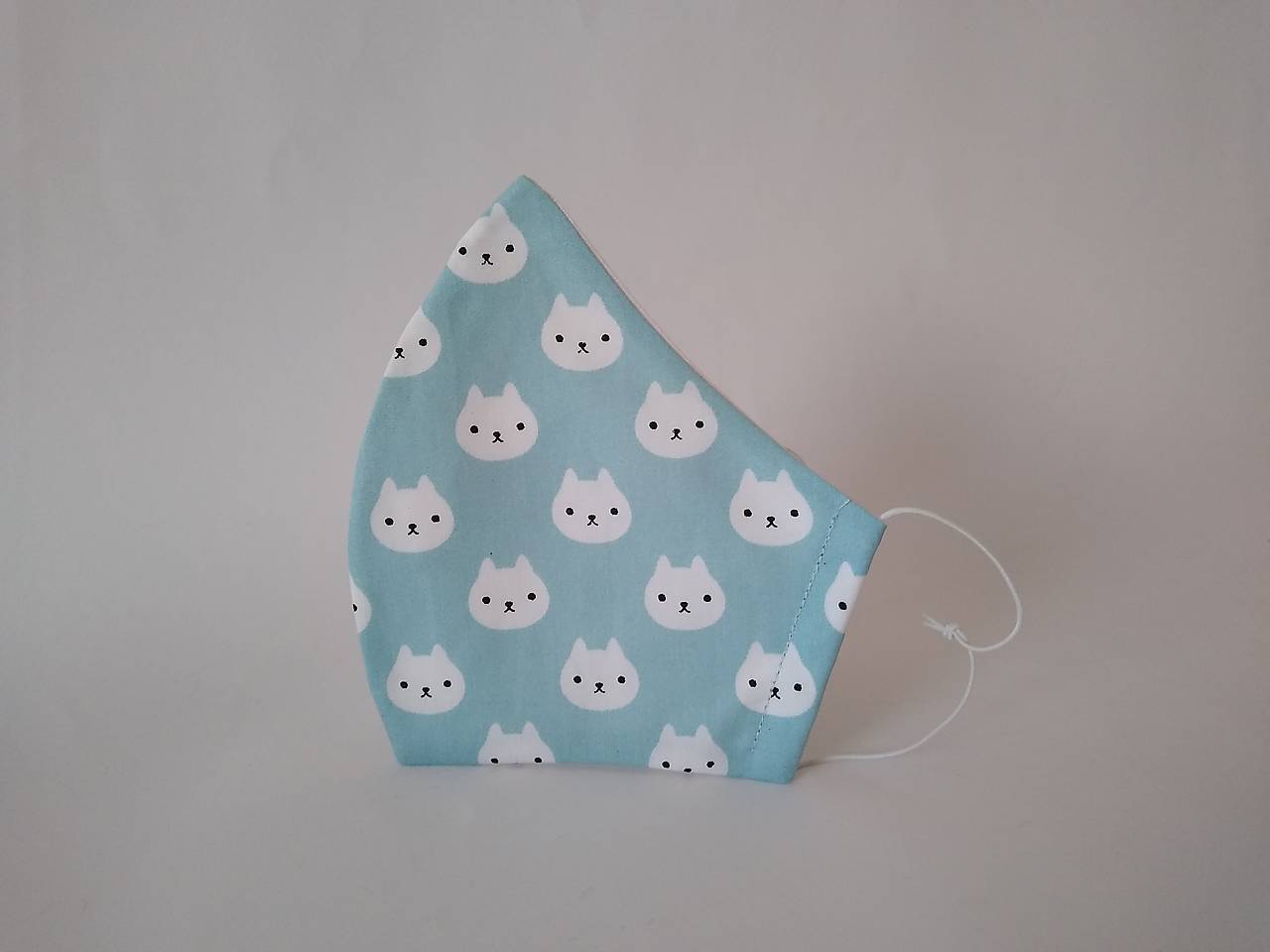 Dizajnové rúško mačky hlavy belasé tvarované dvojvrstvové