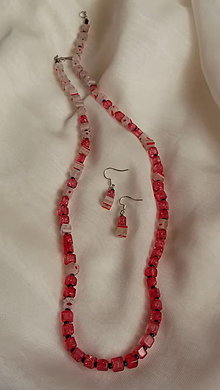 Sady šperkov - Náhrdelník a náušnice (Náhrdelník 65 cm, náušnice 3 cm - Červená) - 12624476_