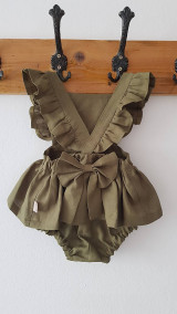 Detské oblečenie - Ľanové šaty s volánmi a mašľou (olivová) - 12620359_
