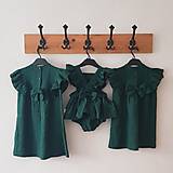 Detské oblečenie - Holubica - ľanové šaty s veľkým volánom a mašľou (smaragdová) - 12620553_