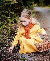 Detské oblečenie - Lastovička - detské ľanové šaty s riasením a dlhými rukávmi (horčicová) - 12620656_