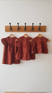 Detské oblečenie - Holubica - ľanové šaty s veľkým volánom a mašľou (tehlová) - 12620545_