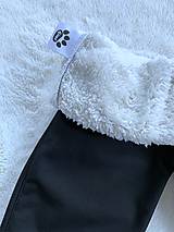 Detské oblečenie - Zimné softshellové nohavice čierne zateplené s barančekom - 12632490_