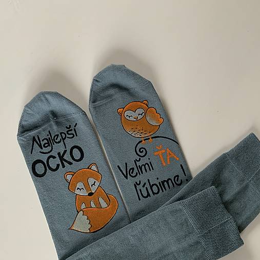 Maľované rozprávkové sivomodré ponožky s nápisom "Najlepší