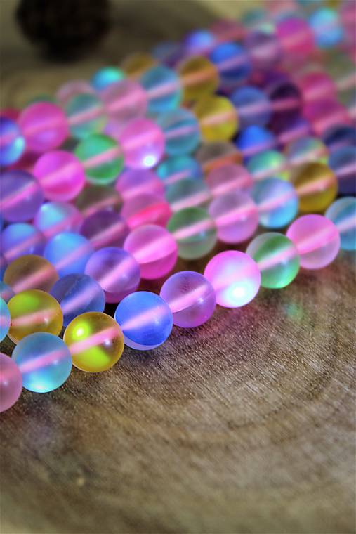 Minerály - multicolor aura kryštál 10mm - cena za 10ks - 12641117_