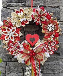 Dekorácie - Vianočný veniec adventny alebo na dvere s jutou (Červené srdiečko) - 12652714_