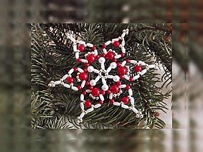 Dekorácie - Vianočná hviezda Trio - stredná (červená-biela - plastové a kovové korálky) - 12650312_