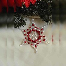 Dekorácie - Vianočná hviezda Trio - stredná (červená-čisto biela - plastové korálky) - 12655098_