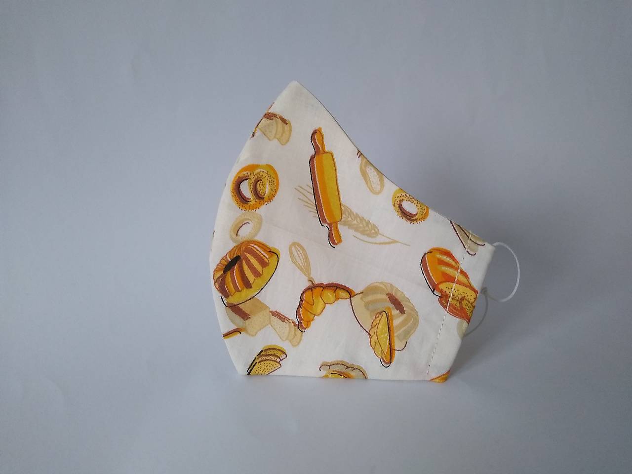 Dizajnové rúško pečenie tvarované dvojvrstvové