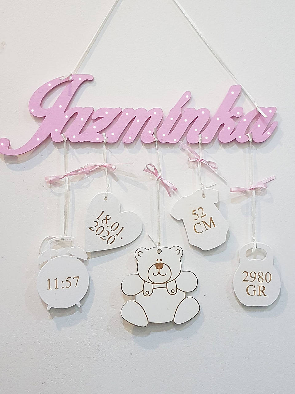 Drevené meno s údajmi o narodení + macko Pink
