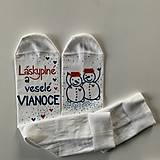 Ponožky, pančuchy, obuv - Maľované vianočné ponožky (biele s nápisom: “Láskyplné a veselé VIANOCE ..." (sada 2 párov)) - 12666032_