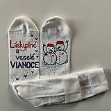 Ponožky, pančuchy, obuv - Maľované vianočné ponožky (biele s nápisom: “Láskyplné a veselé VIANOCE ..." (sada 2 párov)) - 12666033_