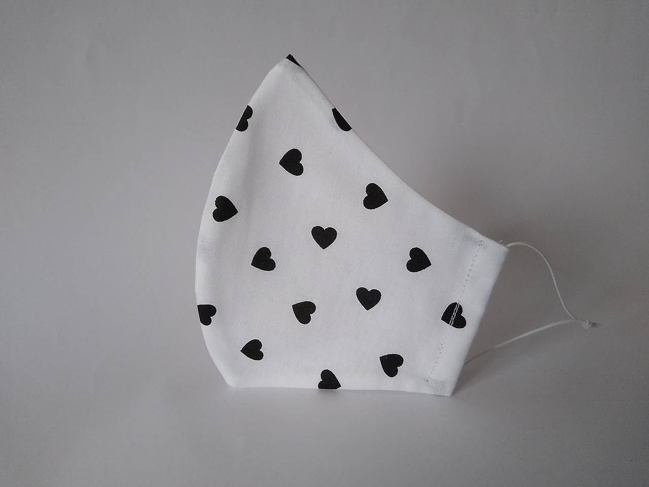 Dizajnové rúško mini srdiečka BČ tvarované dvojvrstvové