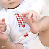 Detské oblečenie - body TRPASLÍK SILVESTER - červená čiapka (dlhý/krátky rukáv) - 12668047_