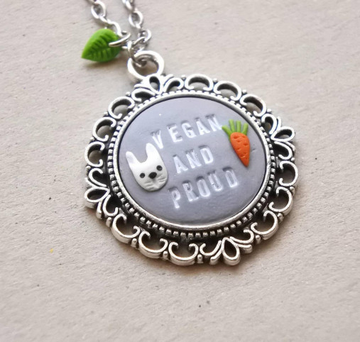 Náhrdelníky - Vegan & proud - 12673063_