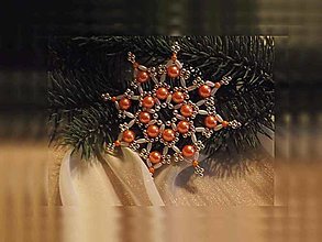 Dekorácie - Vianočné hviezdy 8 cípové (oranžová-biela - plastové a kovové korálky) - 12674579_
