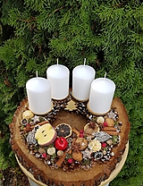 Dekorácie - šiškový adventný veniec s veľkými sviečkami, so škoricou, jablkami...  30 cm   av25 - 12683720_