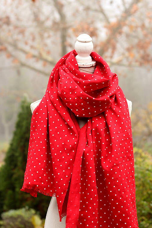 Veľká dámska ľanová šatka/pléd sýtočervenej farby "Rouge"