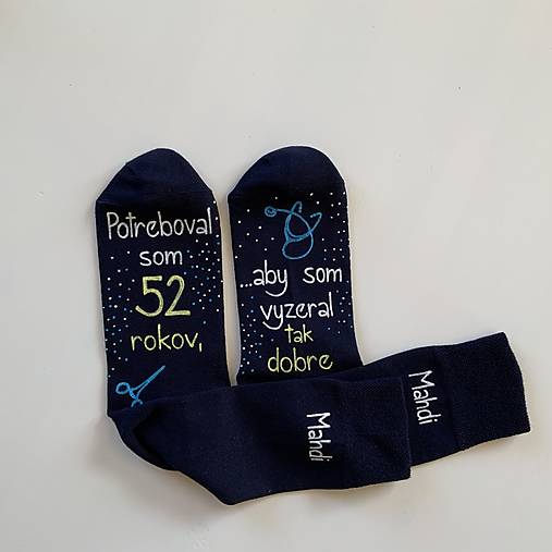 Maľované tmavomodré ponožky k narodeninám (pre doktora S MENOM)